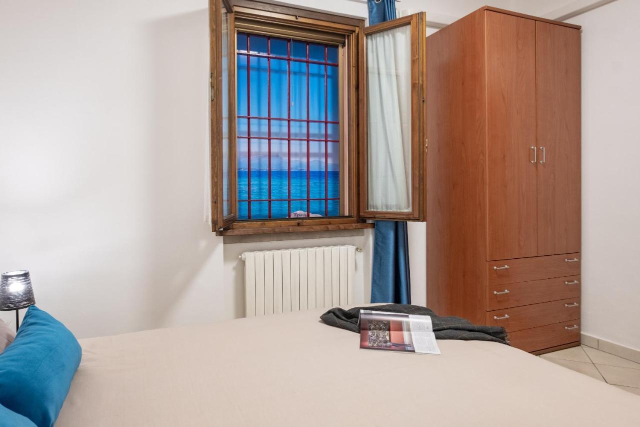 Casa Dolce Casa Desenzano - 2 Passi Dal Lago Apartman Desenzano del Garda Kültér fotó